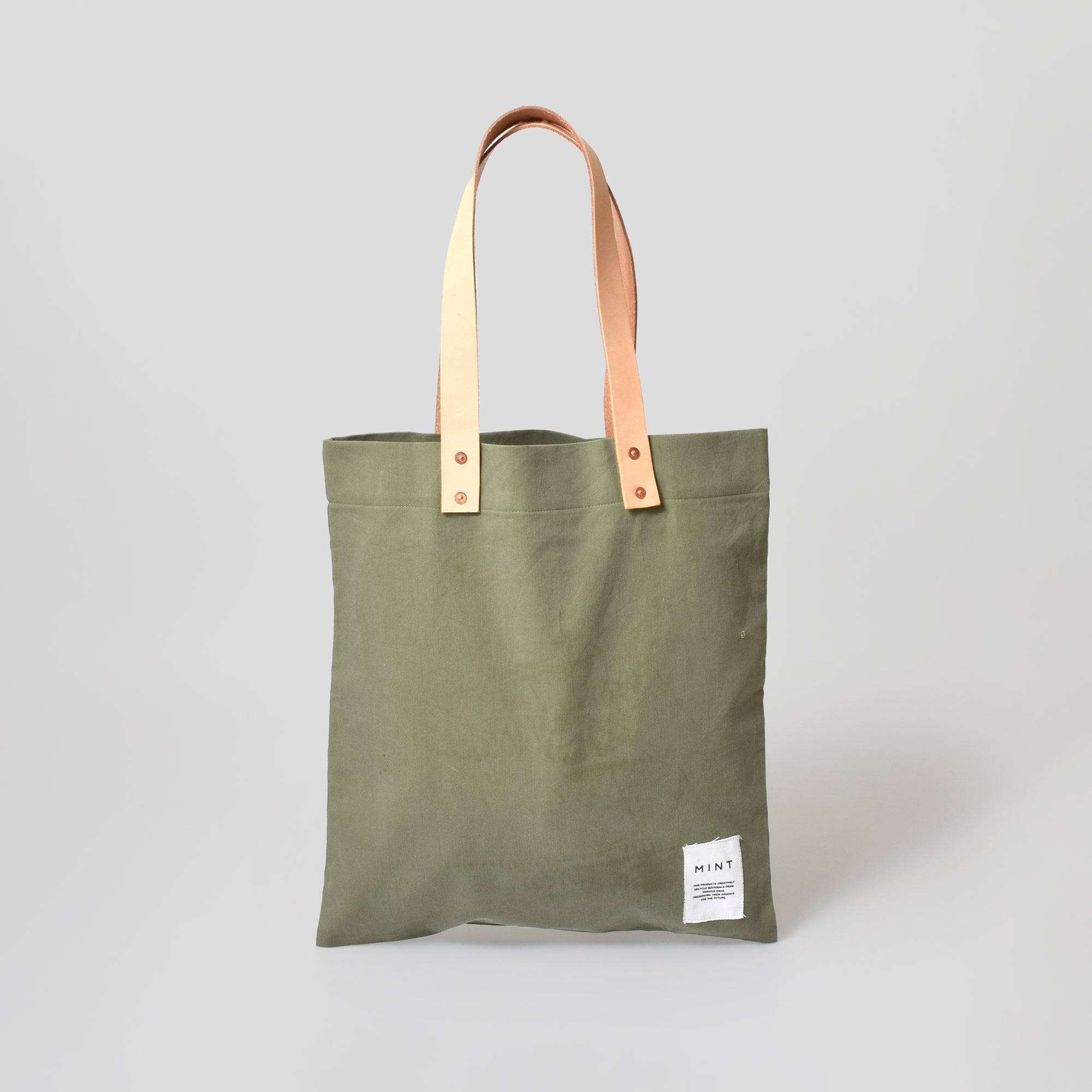 【巾着トートバッグ】ヘリンボーンツイル　ミリタリーカーキ　USARMY HANDY ミリタリー トートバッグ / MINT Upcycled