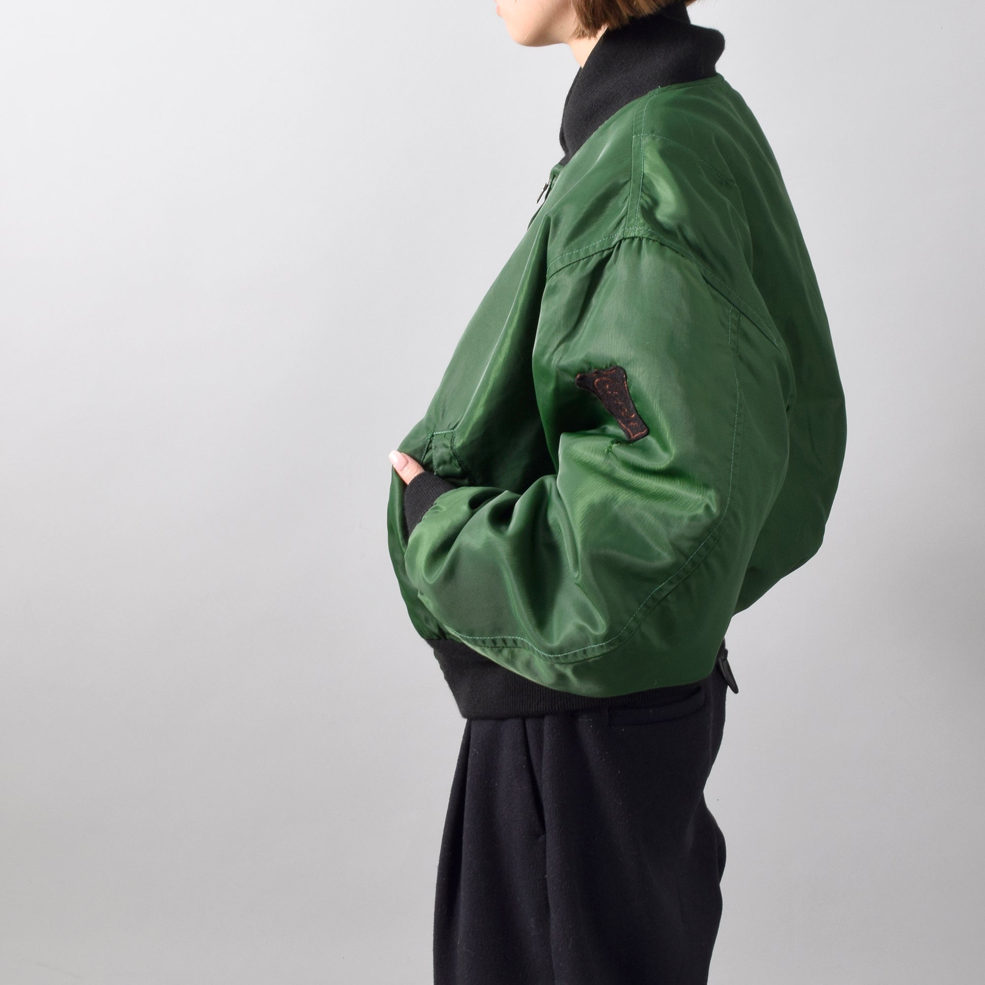 90s~ Valentino Garavani MA-1 ボンバージャケット / Used – MINT