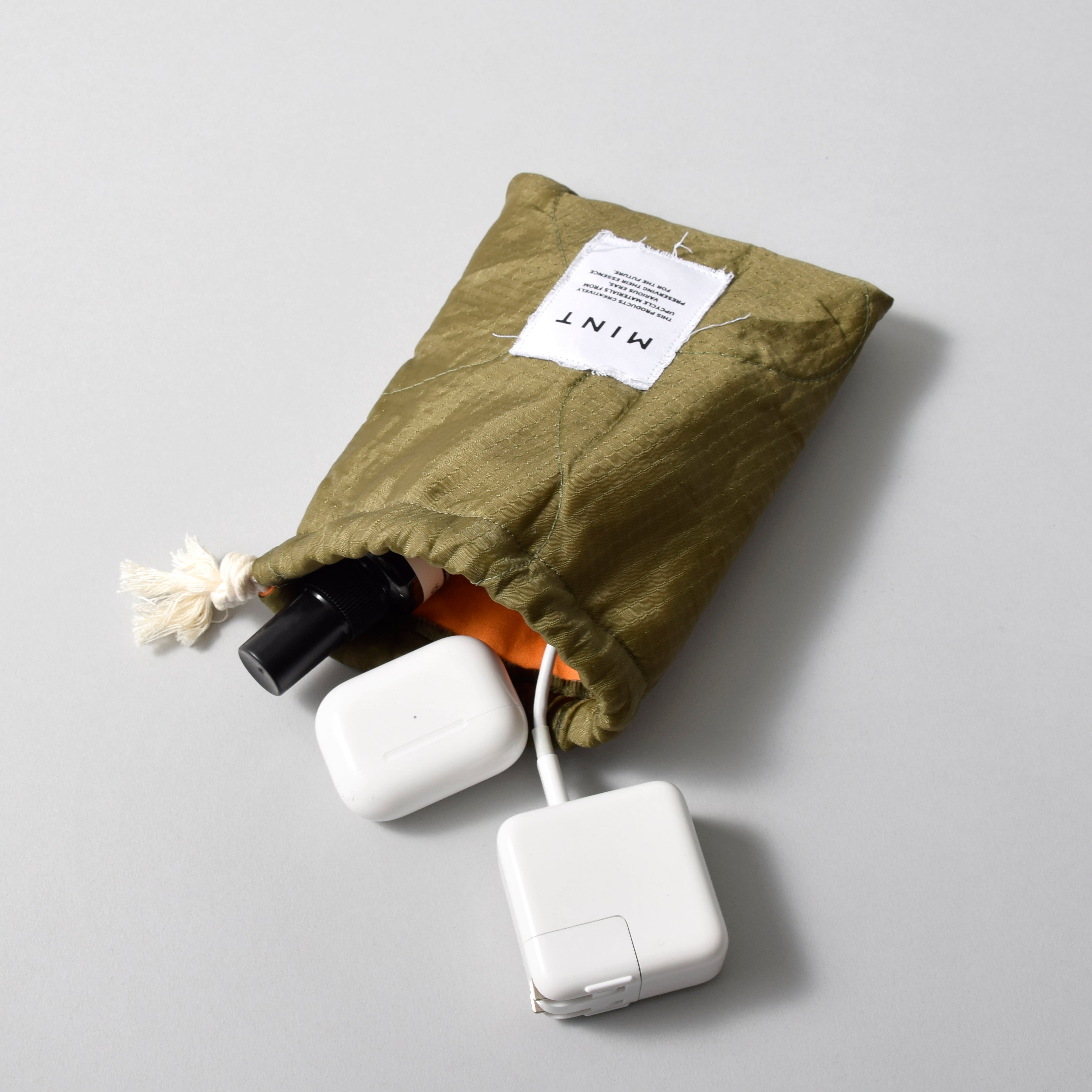 bohem M65リメイクライナーポーチ Re;Born | Remake Quilting Drawstring Poach | Working Class
