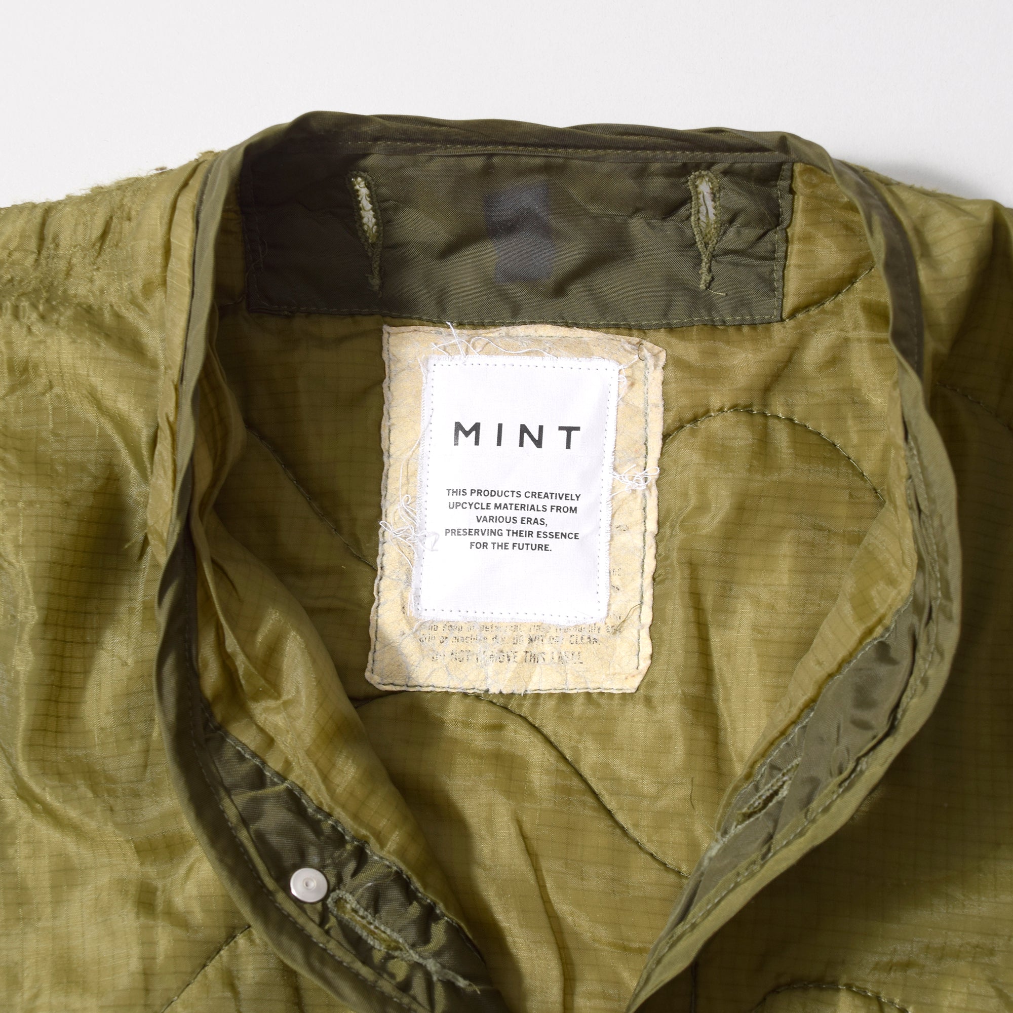 MINT UPCYCLED 再構築ミリタリーライナージャケット / メンズS相当