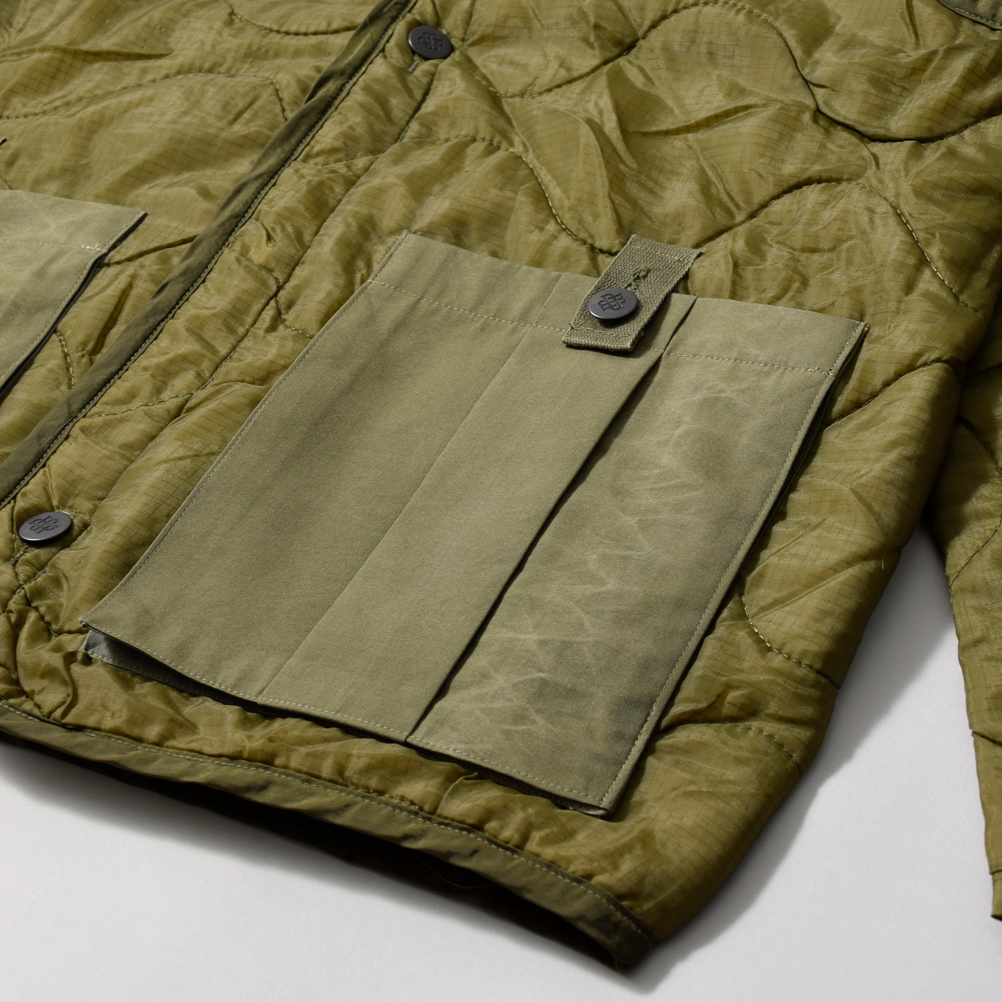 MINT UPCYCLED 再構築ミリタリーライナージャケット / メンズS相当