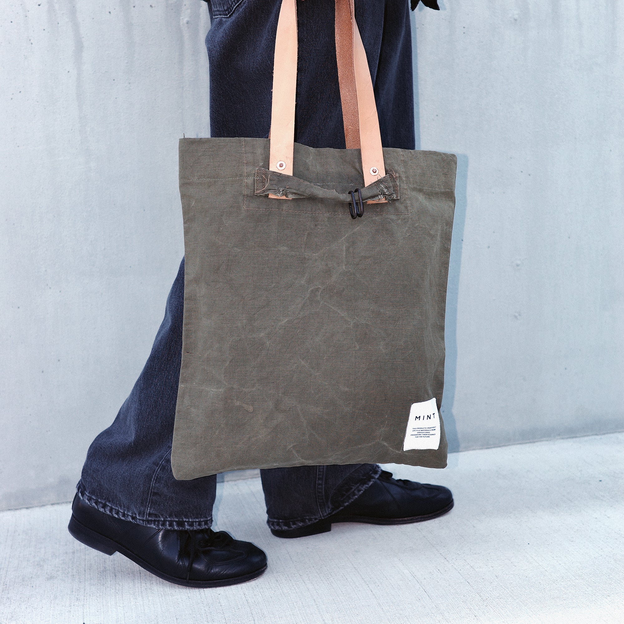 HANDY 1950s U.S ARMY ダッフル トートバッグ / MINT Upcycled