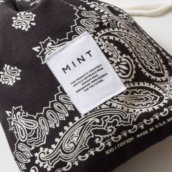 ヴィンテージバンダナ 巾着ポーチ Lサイズ（黒） / MINT Upcycled