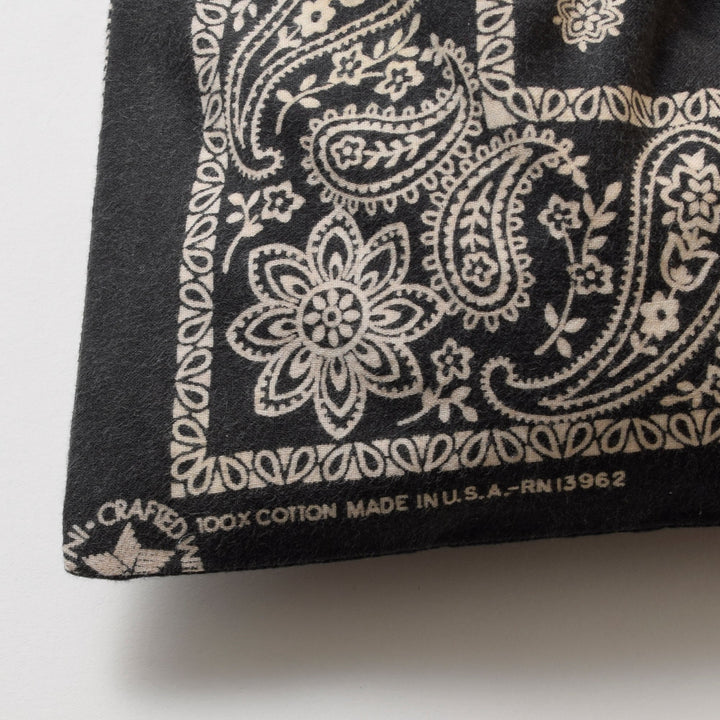 ヴィンテージバンダナ 巾着ポーチ Lサイズ（黒） / MINT Upcycled