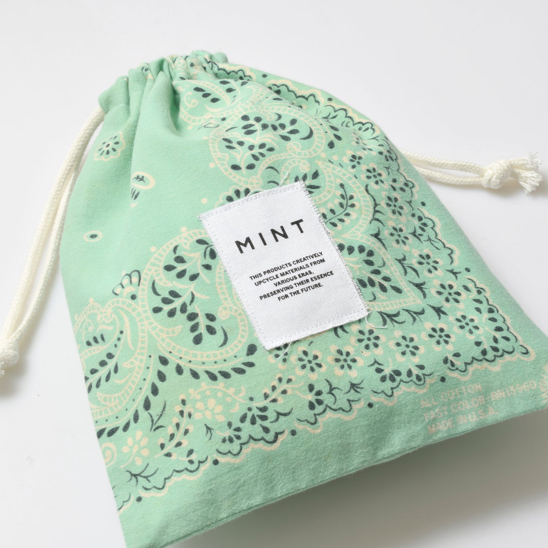 ヴィンテージバンダナ 巾着ポーチ Lサイズ（緑） / MINT Upcycled