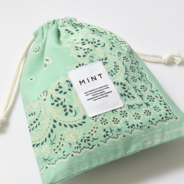 ヴィンテージバンダナ 巾着ポーチ Lサイズ（緑） / MINT Upcycled