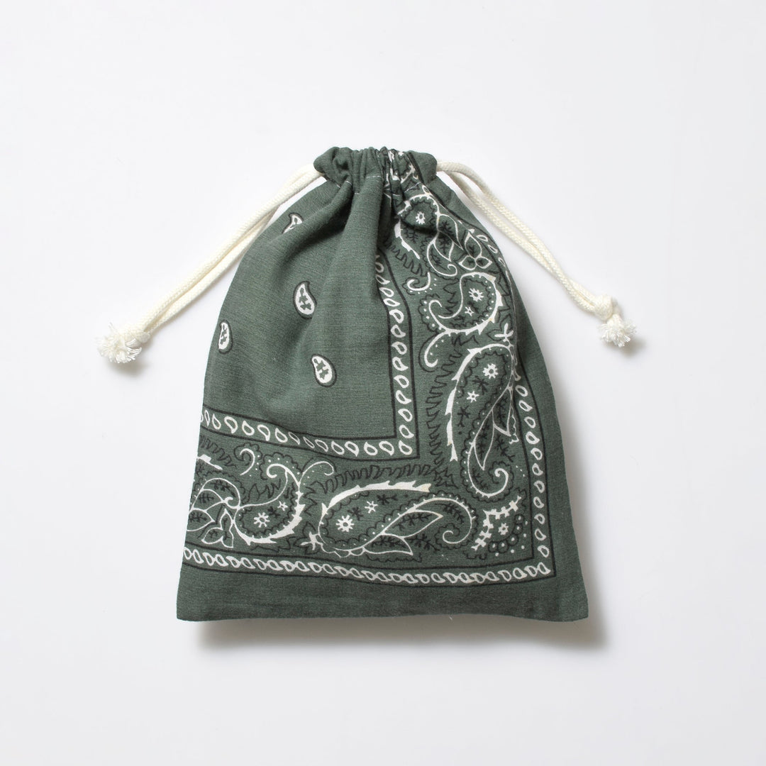 ヴィンテージバンダナ 巾着ポーチ Lサイズ（緑） / MINT Upcycled
