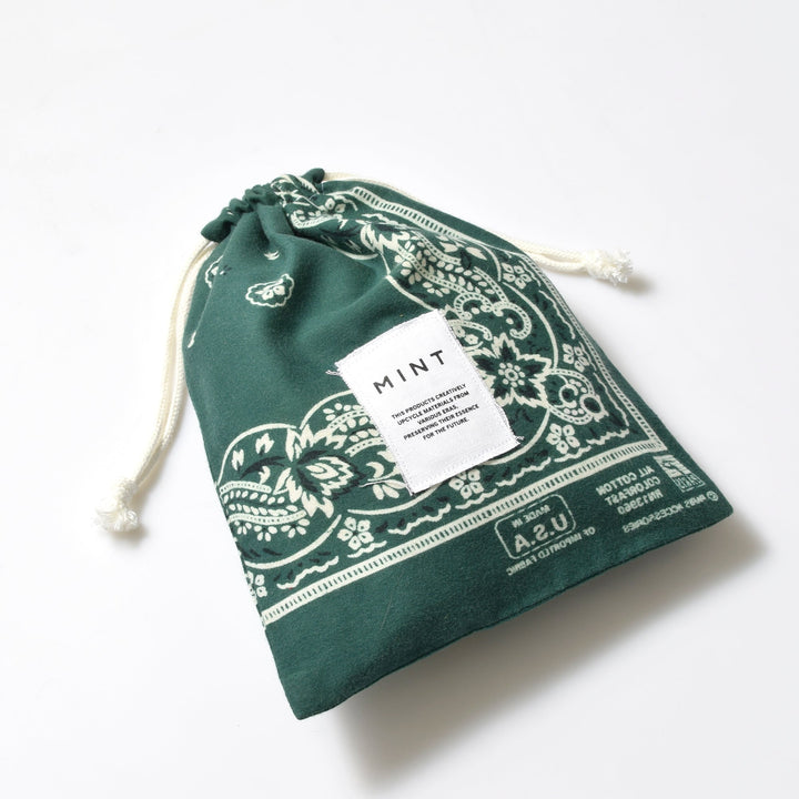 ヴィンテージバンダナ 巾着ポーチ Lサイズ（緑） / MINT Upcycled