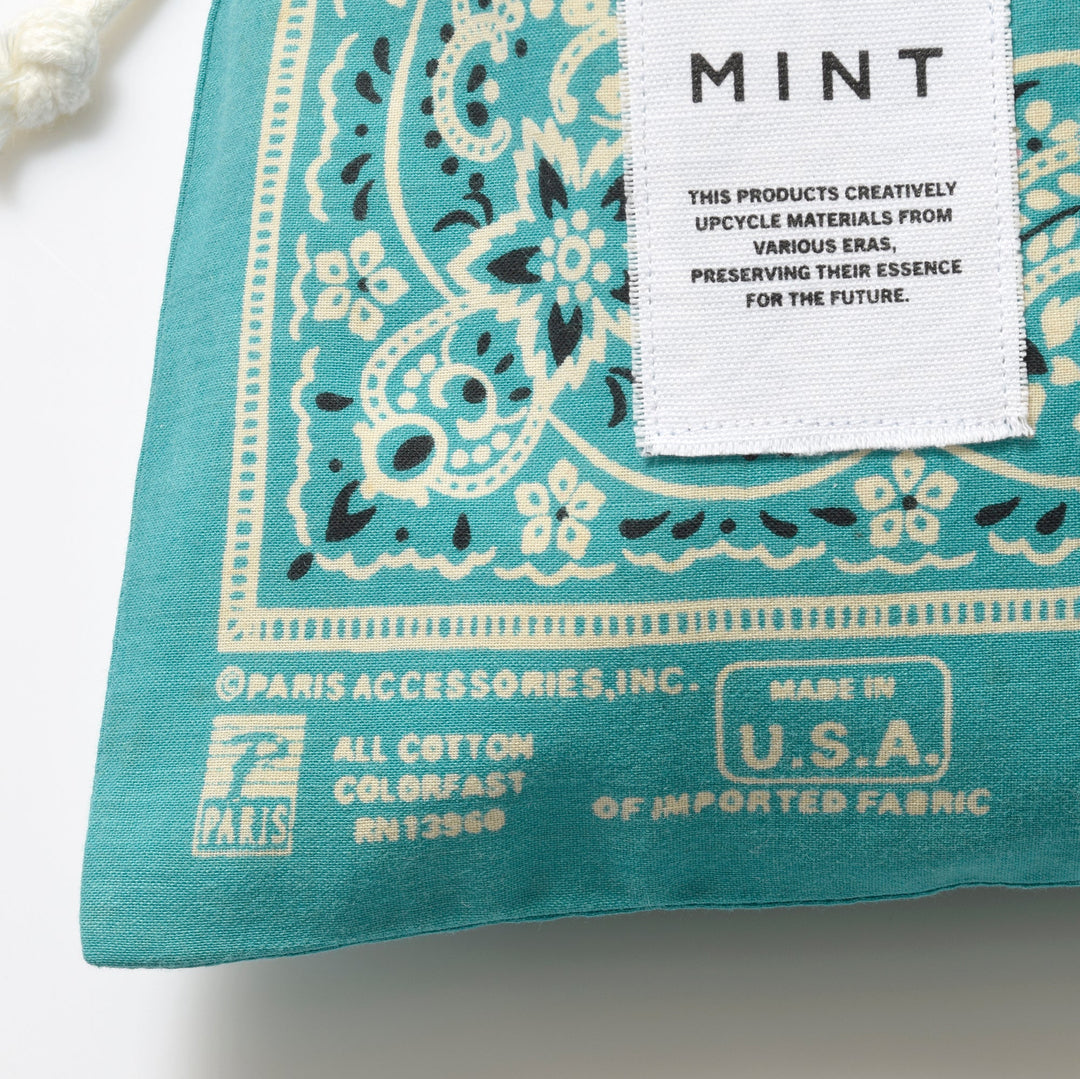 ヴィンテージバンダナ 巾着ポーチ Lサイズ（緑） / MINT Upcycled