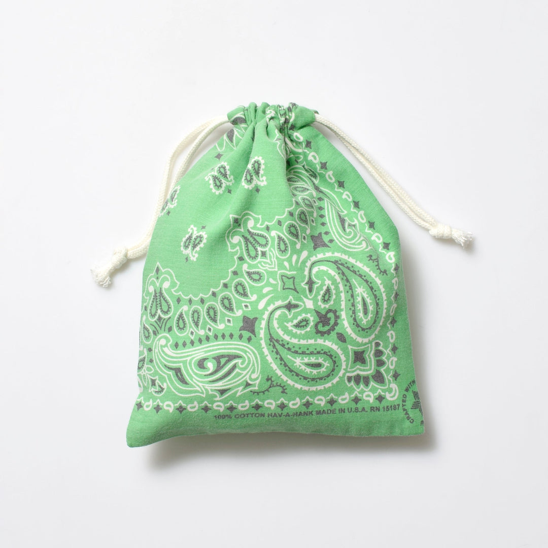 ヴィンテージバンダナ 巾着ポーチ Lサイズ（緑） / MINT Upcycled