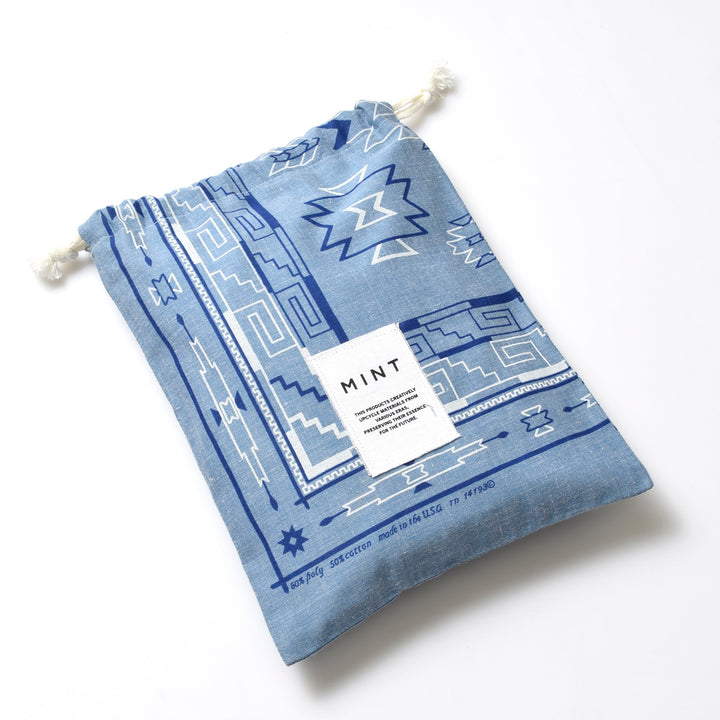 ヴィンテージバンダナ 巾着ポーチ Lサイズ（総柄） / MINT Upcycled