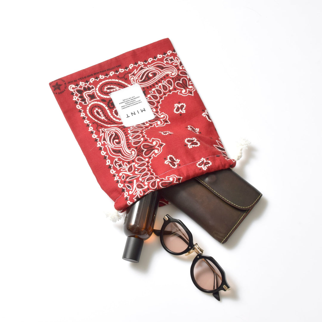 ヴィンテージバンダナ 巾着ポーチ Lサイズ（赤） / MINT Upcycled