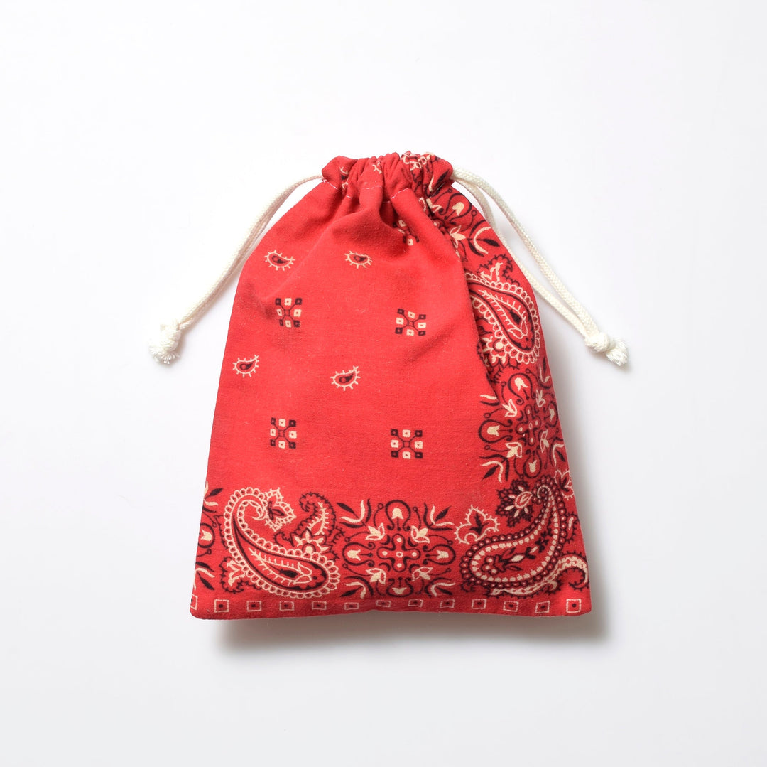 ヴィンテージバンダナ 巾着ポーチ Lサイズ（赤） / MINT Upcycled