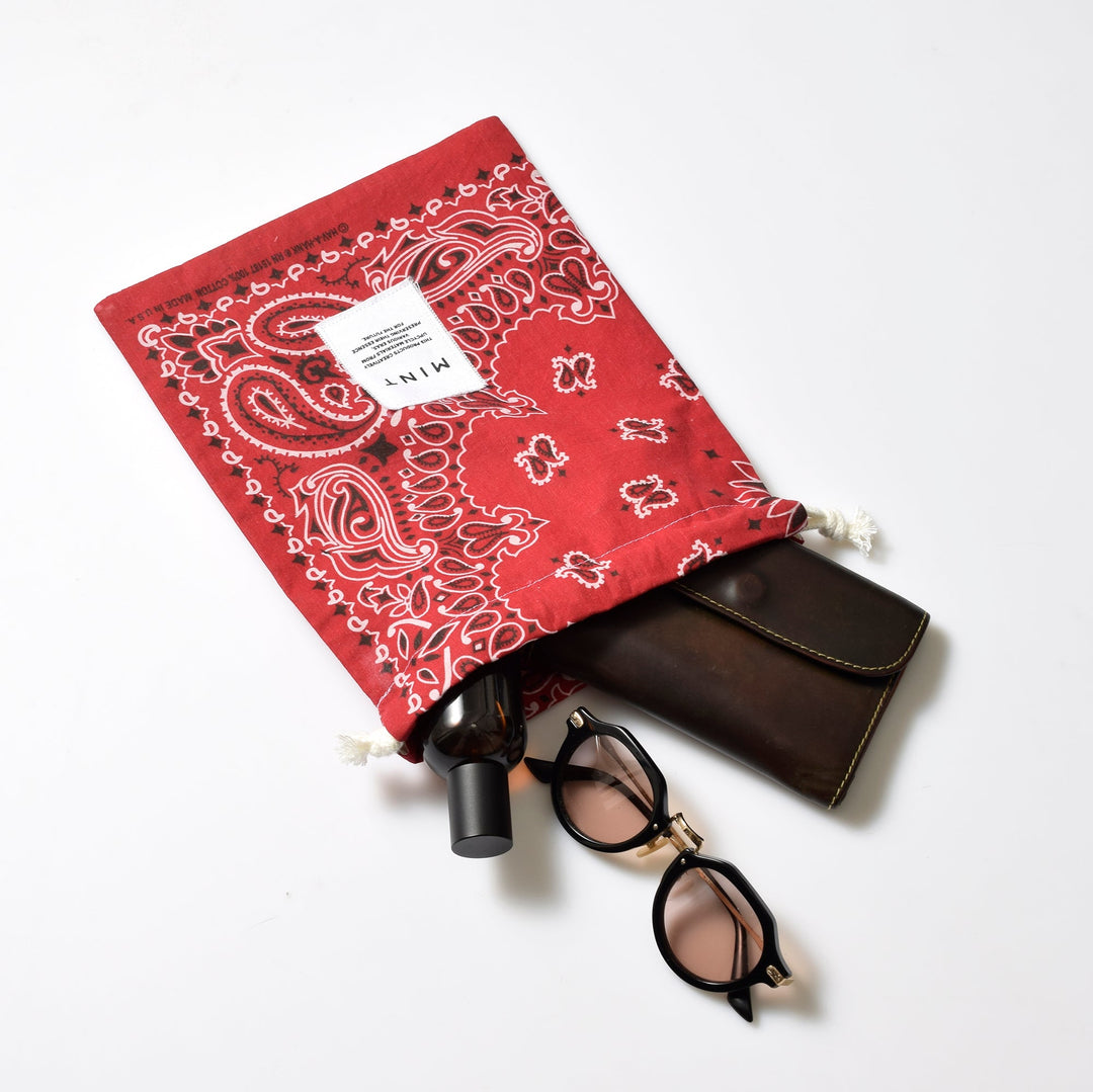 ヴィンテージバンダナ 巾着ポーチ Lサイズ（赤） / MINT Upcycled