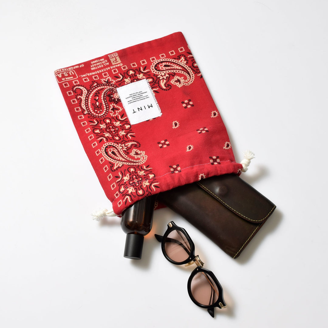 ヴィンテージバンダナ 巾着ポーチ Lサイズ（赤） / MINT Upcycled