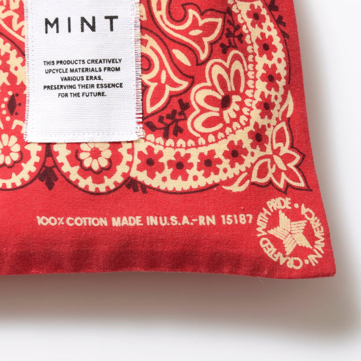 ヴィンテージバンダナ 巾着ポーチ Lサイズ（赤） / MINT Upcycled