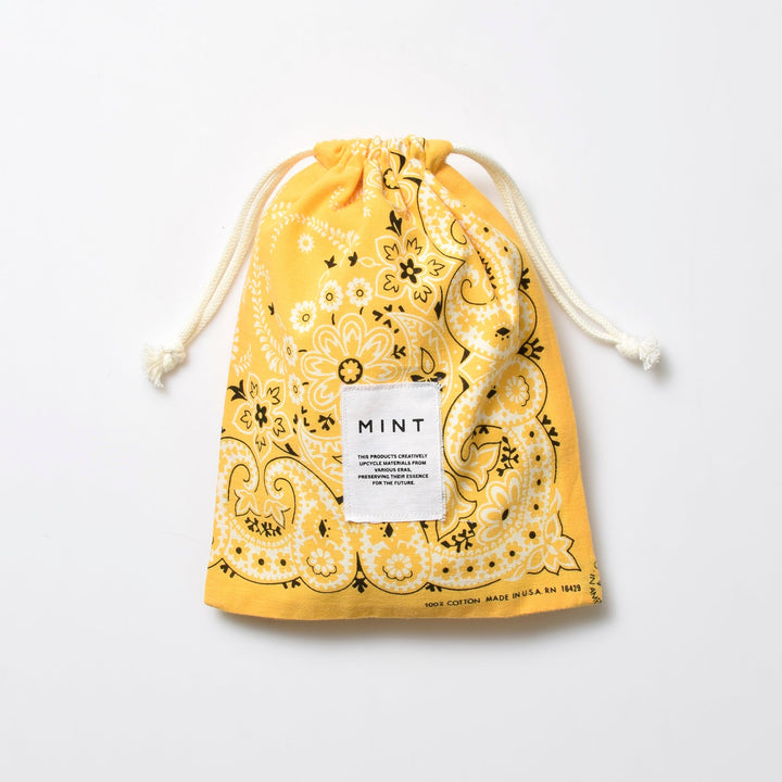 ヴィンテージバンダナ 巾着ポーチ Lサイズ（赤） / MINT Upcycled