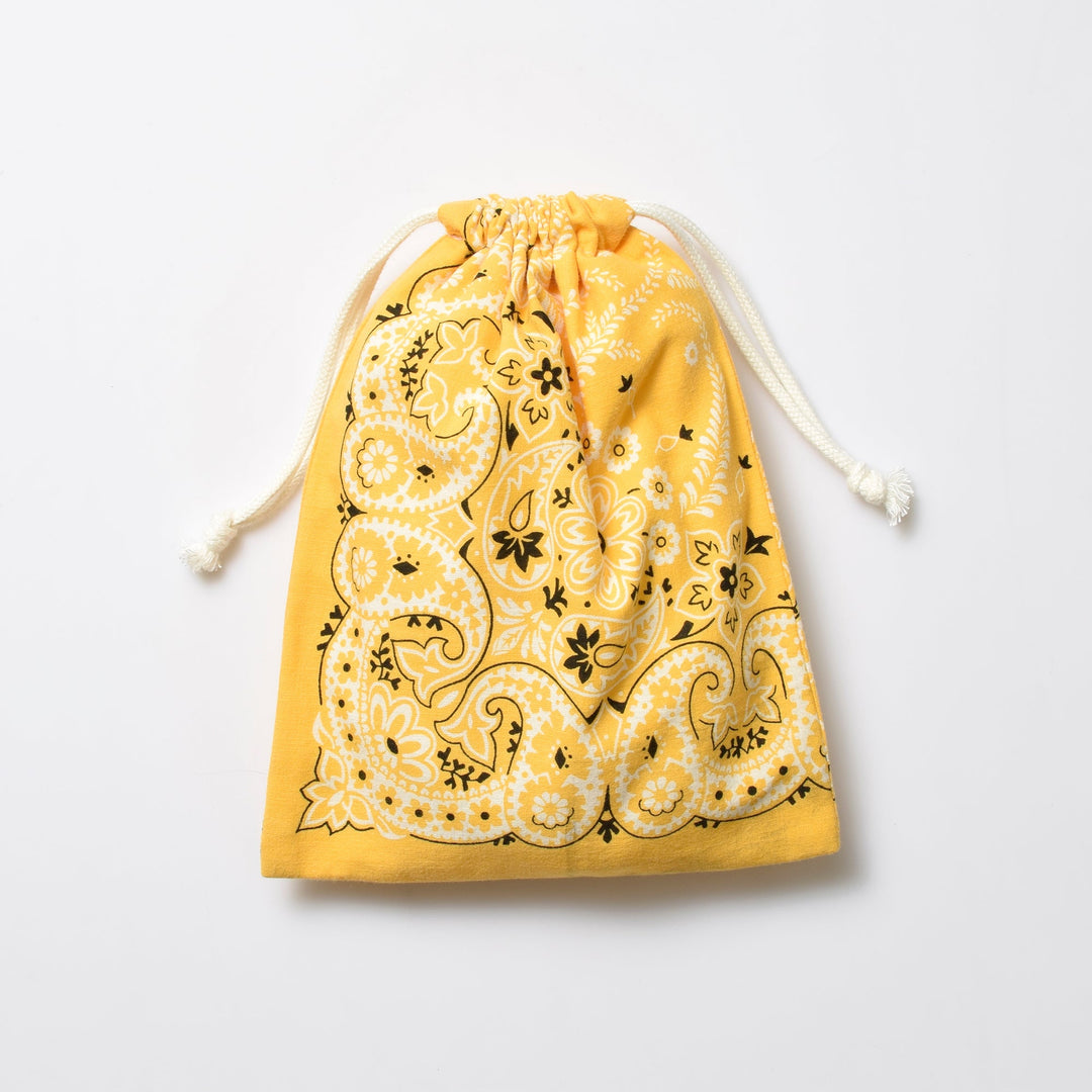 ヴィンテージバンダナ 巾着ポーチ Lサイズ（赤） / MINT Upcycled