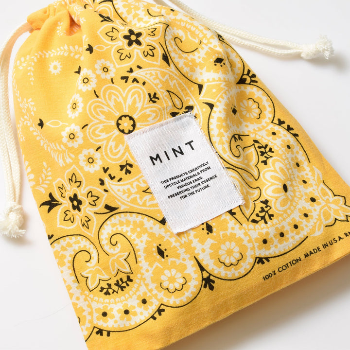 ヴィンテージバンダナ 巾着ポーチ Lサイズ（赤） / MINT Upcycled