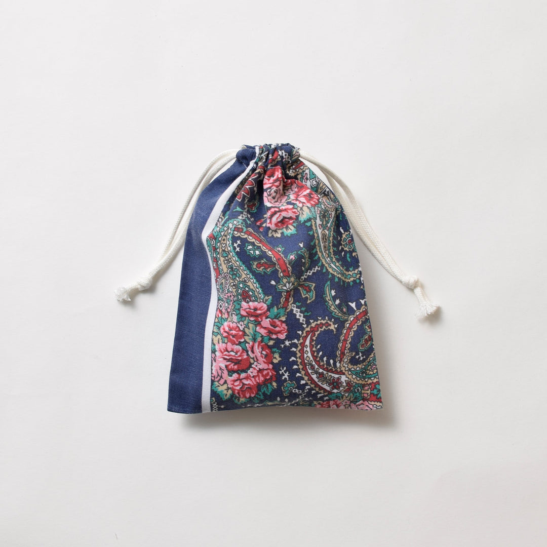ヴィンテージバンダナ 巾着ポーチ Sサイズ（総柄） / MINT Upcycled