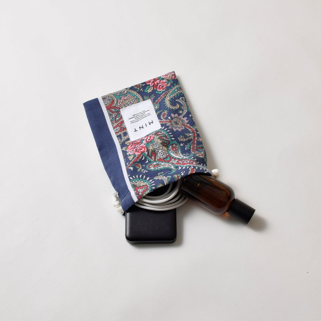 ヴィンテージバンダナ 巾着ポーチ Sサイズ（総柄） / MINT Upcycled