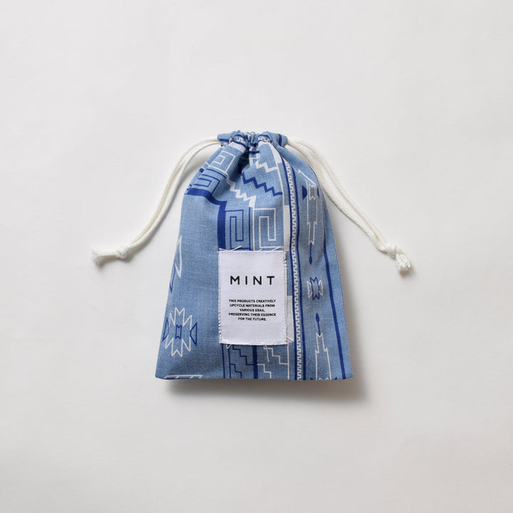 ヴィンテージバンダナ 巾着ポーチ Sサイズ（総柄） / MINT Upcycled