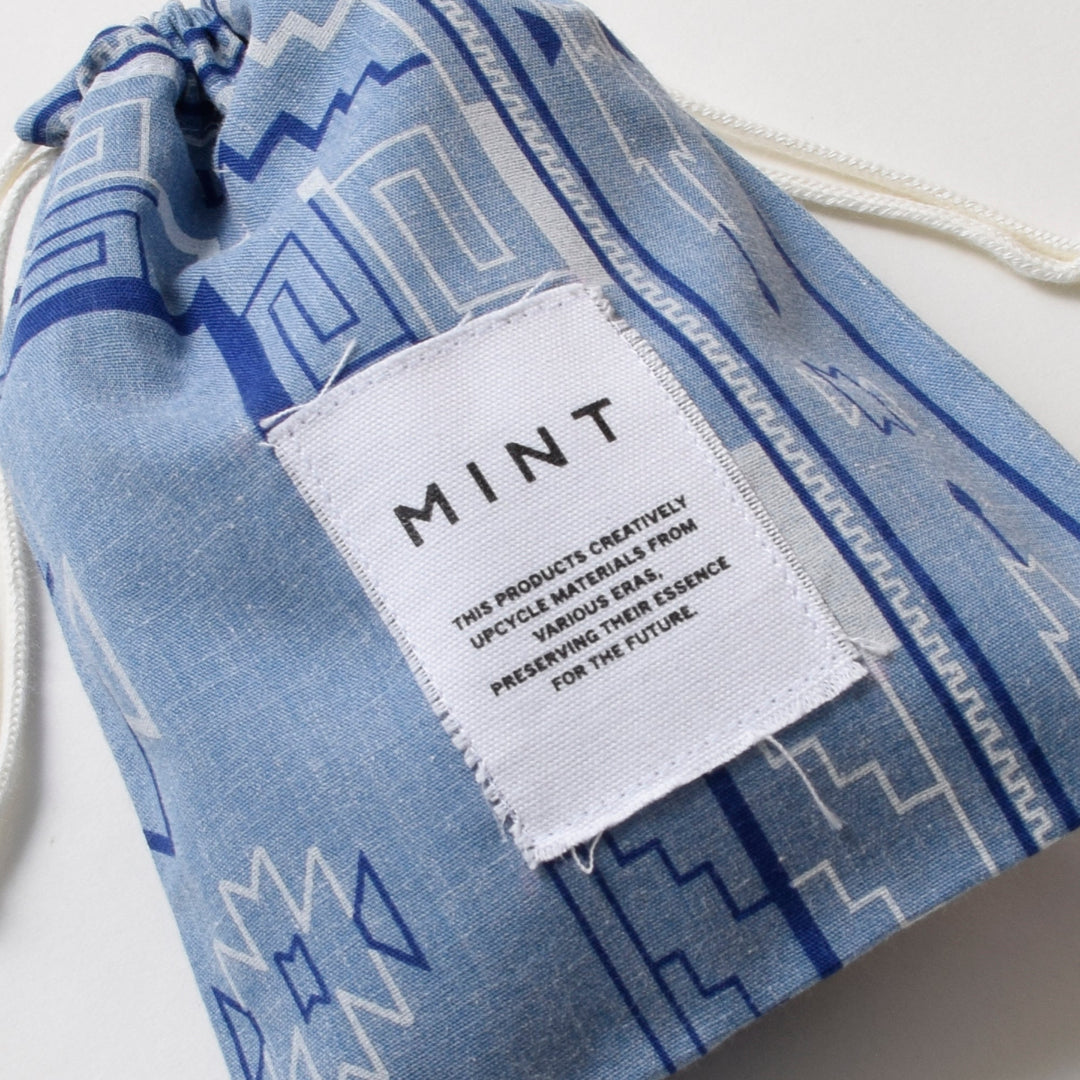 ヴィンテージバンダナ 巾着ポーチ Sサイズ（総柄） / MINT Upcycled