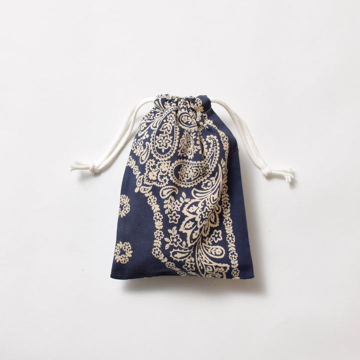 ヴィンテージバンダナ 巾着ポーチ Sサイズ（ネイビー） / MINT Upcycled