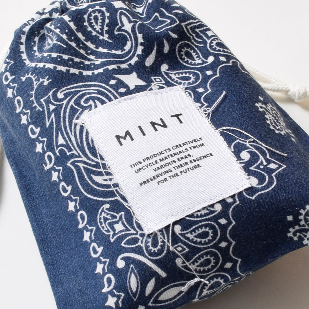 ヴィンテージバンダナ 巾着ポーチ Sサイズ（ネイビー） / MINT Upcycled