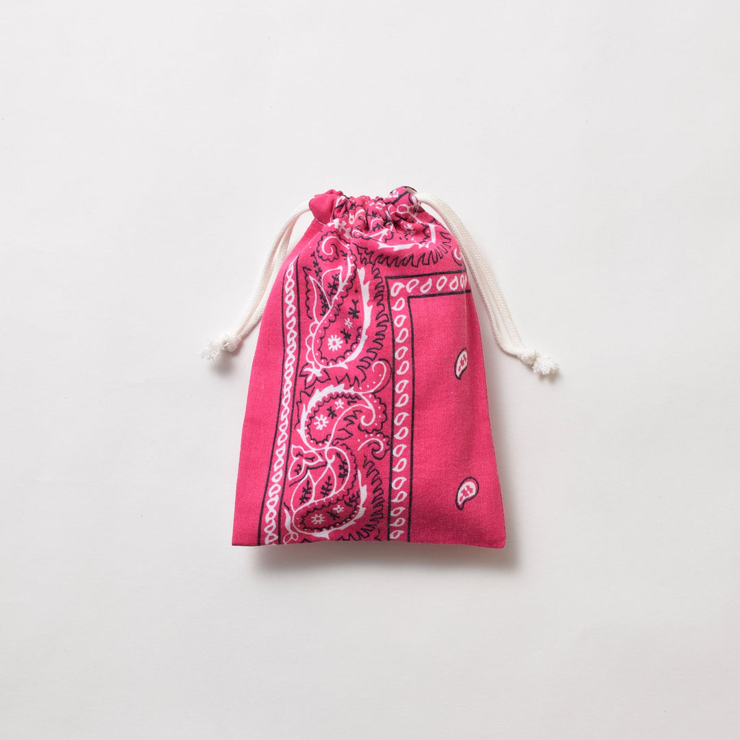 ヴィンテージバンダナ 巾着ポーチ Sサイズ（ピンク） / MINT Upcycled
