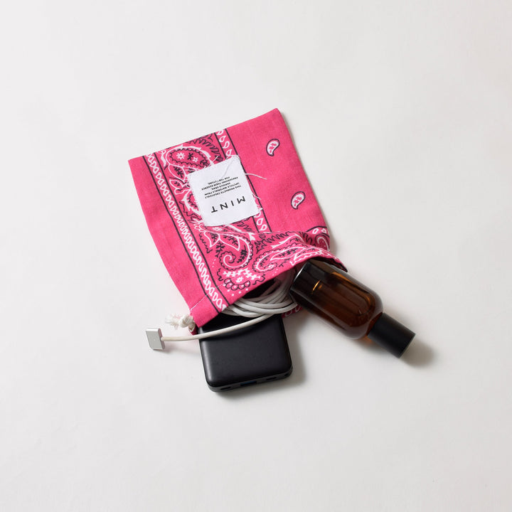 ヴィンテージバンダナ 巾着ポーチ Sサイズ（ピンク） / MINT Upcycled