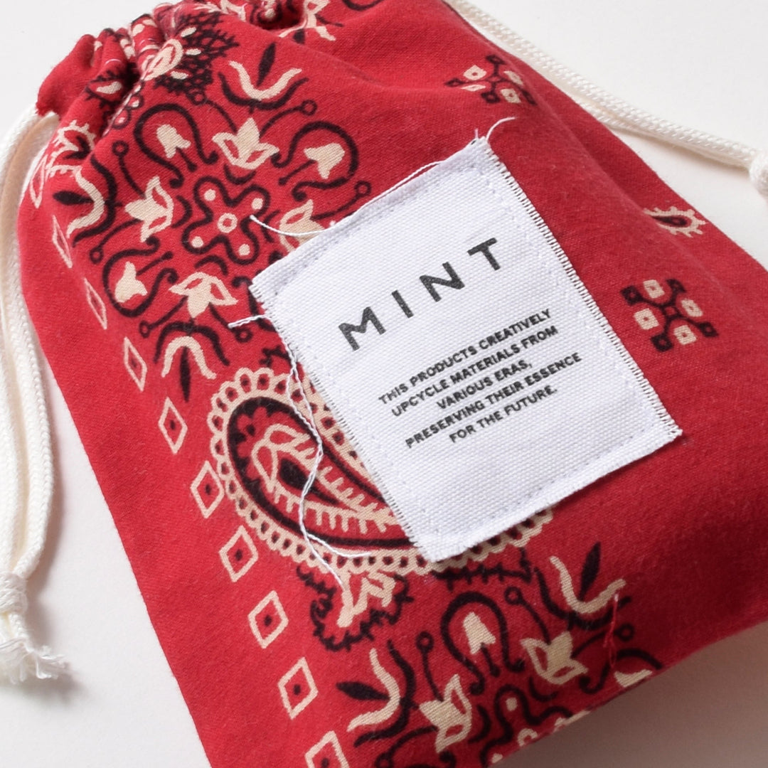 ヴィンテージバンダナ 巾着ポーチ Sサイズ（赤） / MINT Upcycled