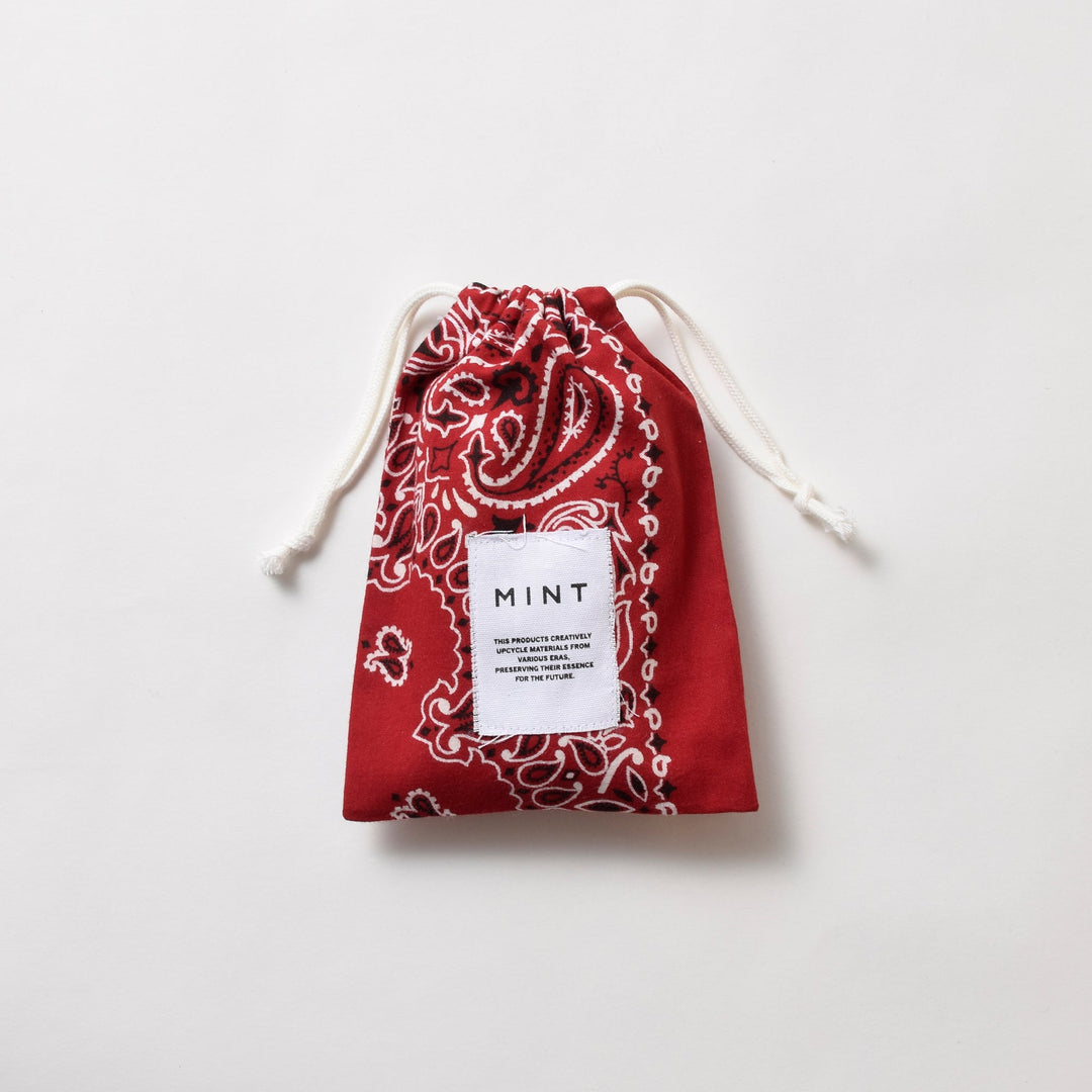ヴィンテージバンダナ 巾着ポーチ Sサイズ（赤） / MINT Upcycled