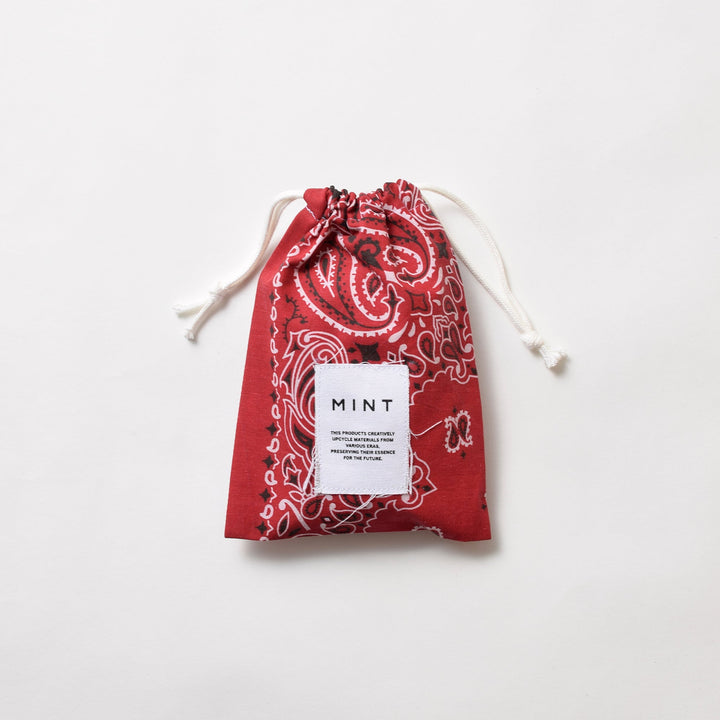 ヴィンテージバンダナ 巾着ポーチ Sサイズ（赤） / MINT Upcycled