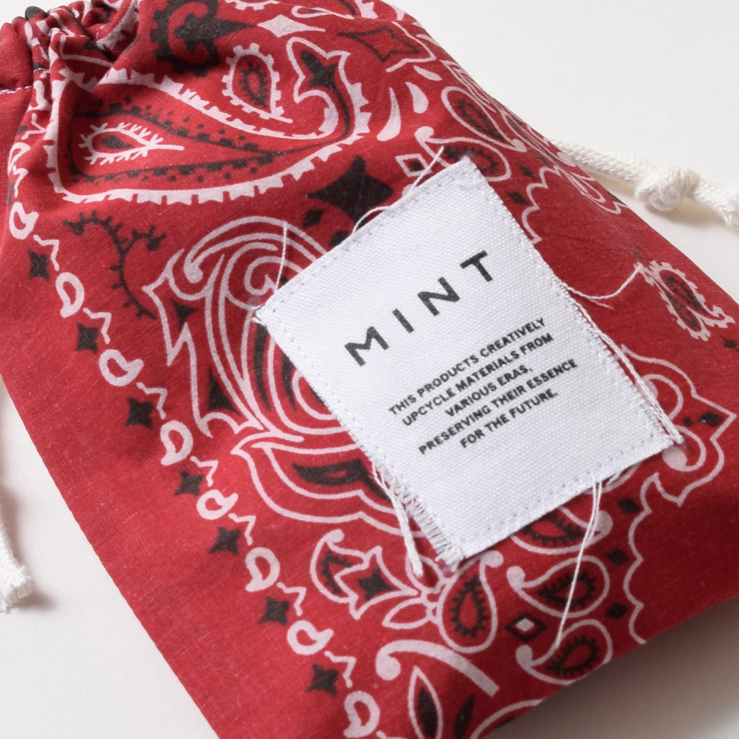 ヴィンテージバンダナ 巾着ポーチ Sサイズ（赤） / MINT Upcycled